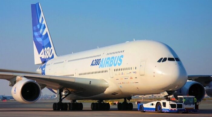 Airbus А380 – самый большой пассажирский самолет