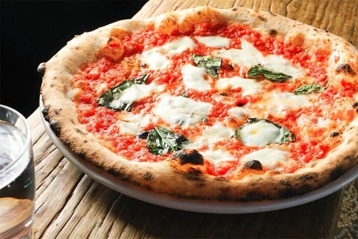 Пицца «Маргарита» в Неаполе