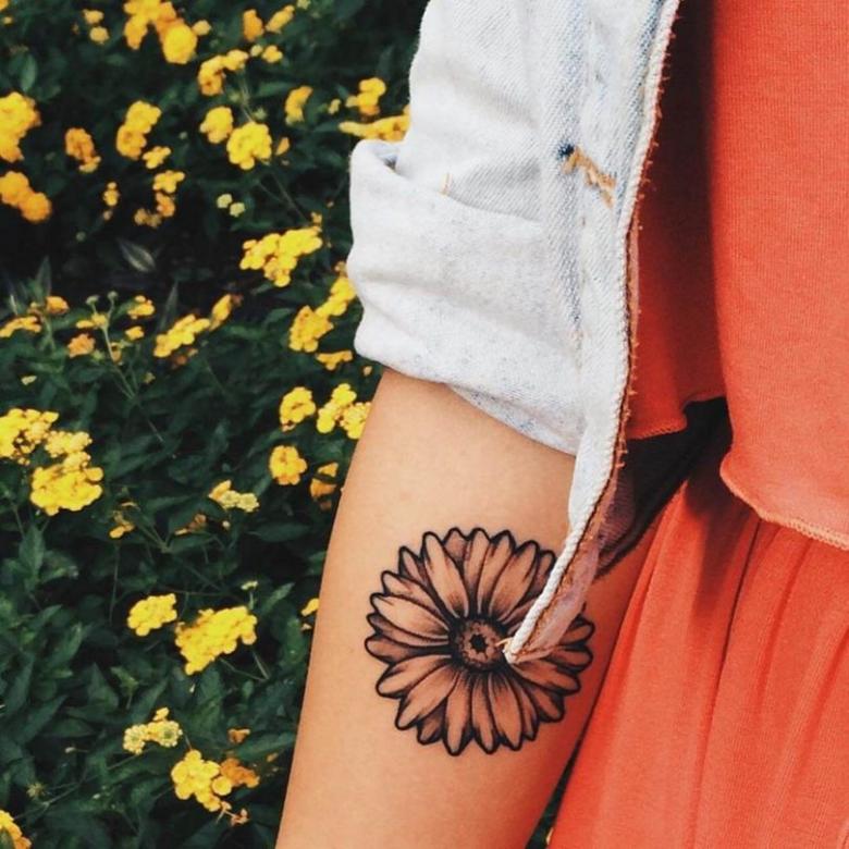 Tatuajes de mujeres en el brazo 2022: TOP-100 hermosas fotos