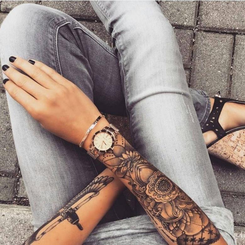 Moteriškos tatuiruotės ant rankos 2022 m.: TOP 100 gražių nuotraukų