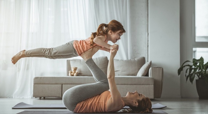 yoga con un niño