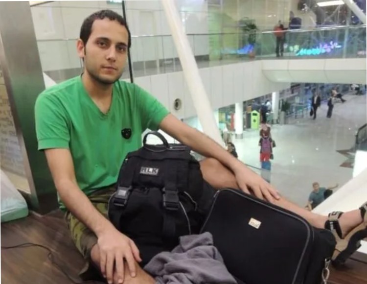 Ахмед Канан пробыл в аэропорту Куала-Лумпура 54 дня Ahmed Kanan stayed at Kuala Lumpur Airport for 54 days