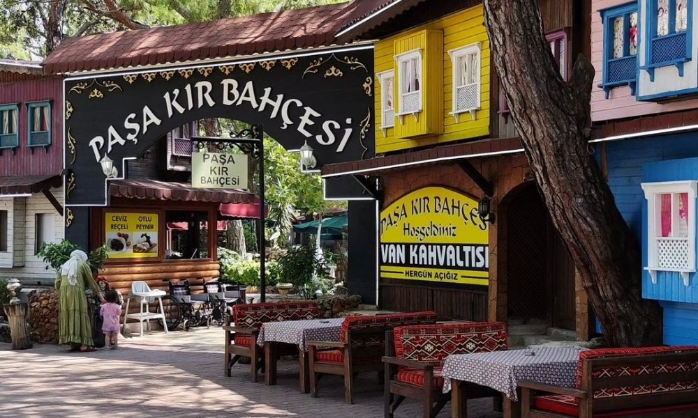 Места для завтрака в Анталии