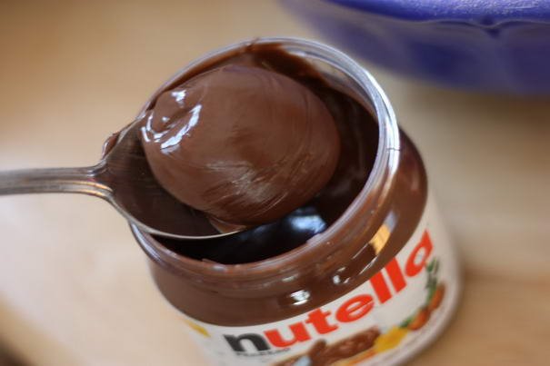 Нутелла с ложкой Nutella With Spoon