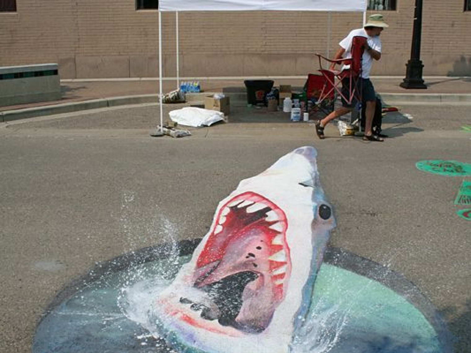 Акула тротуарного искусства 3D Sidewalk Art Shark