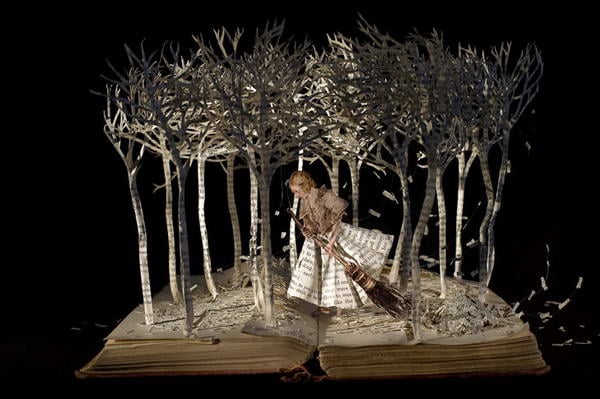 Девушка в лесу The Girl in the Wood