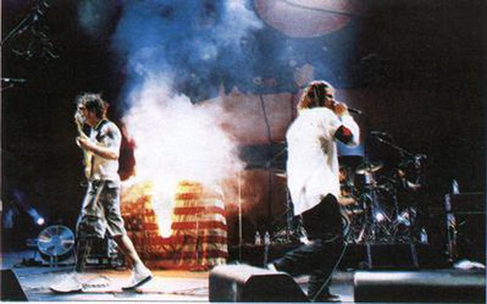 Woodstock 99 Rage Against The Machine - Катастрофические музыкальные фестивали